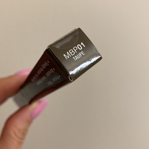 NWT NYX Micro Brow Pencil - 01 Taupe - Picture 3 of 3